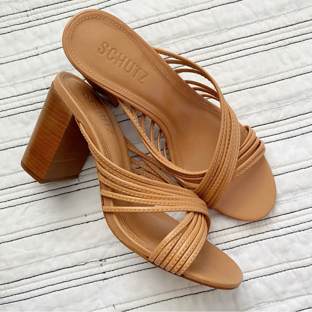 NWT SCHUTZ Evangeline Atanado Leather Block Heel Sandal Honey Peach Tan size 7